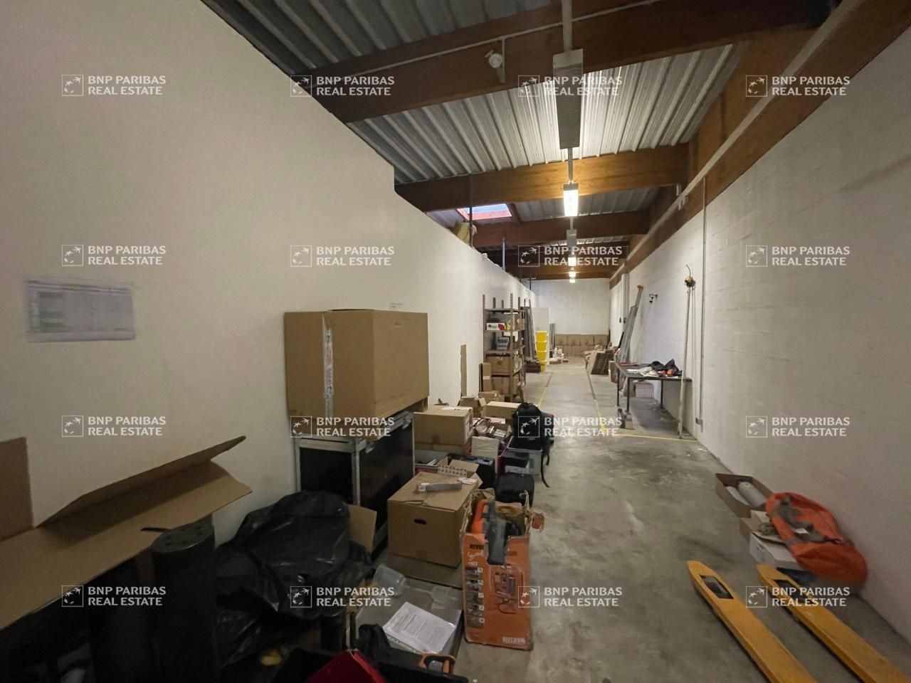 Location PME-PMI 260.61 m² non divisibles 77185 Lognes