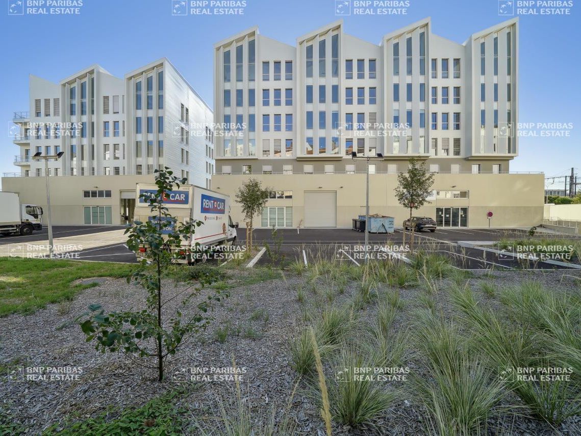 729 m² pour ce activité en location à Lyon