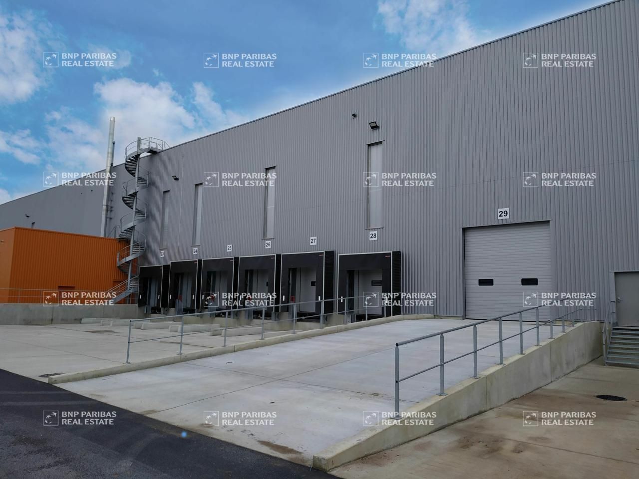 8524 m² pour cetentrepôts classe a en location à Fontenoy-sur-moselle