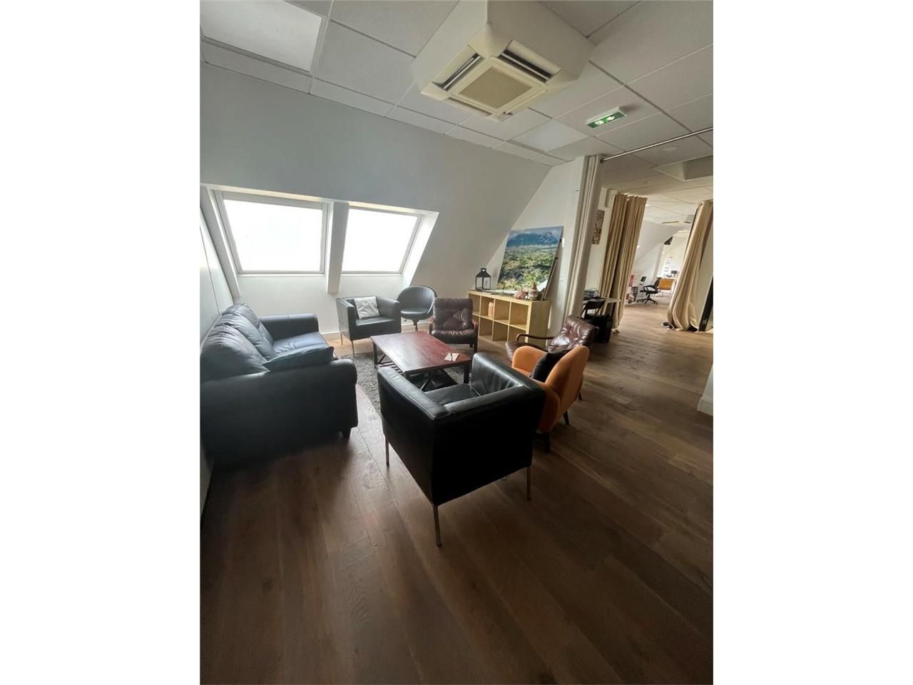 483.75 m² pour ce bureaux en location à Boulogne billancourt