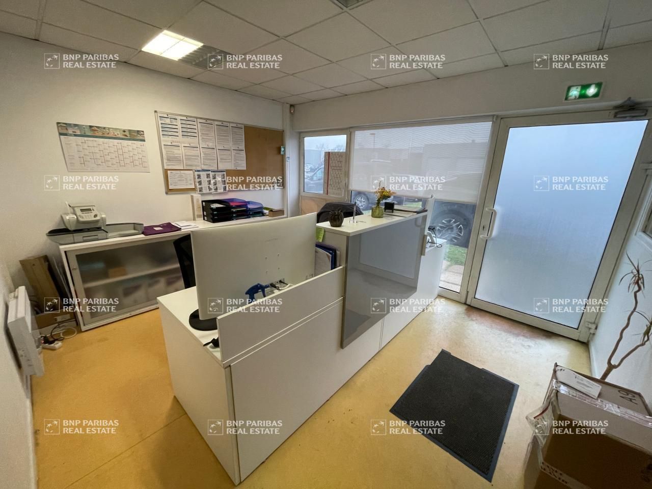 Location Activité 243.42 m² non divisibles 35136 Saint-jacques-de-la-lande