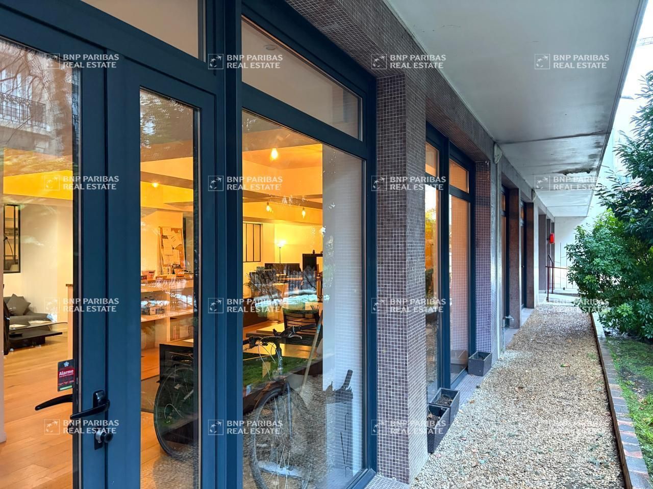 175 m² pour ce bureaux en location à Paris