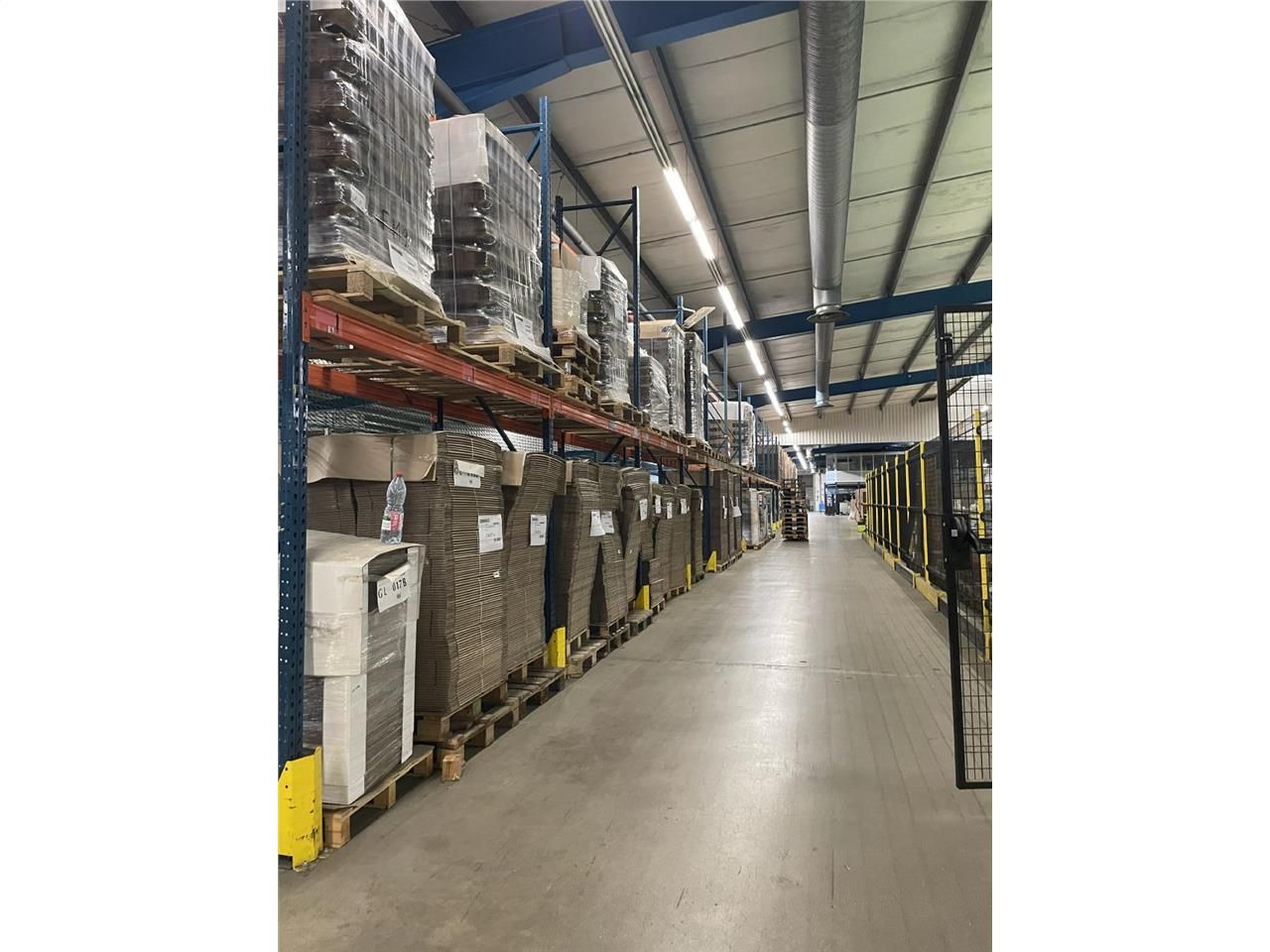 17964 m² pour cetentrepôts classe c en location à Noyelles-sous-lens