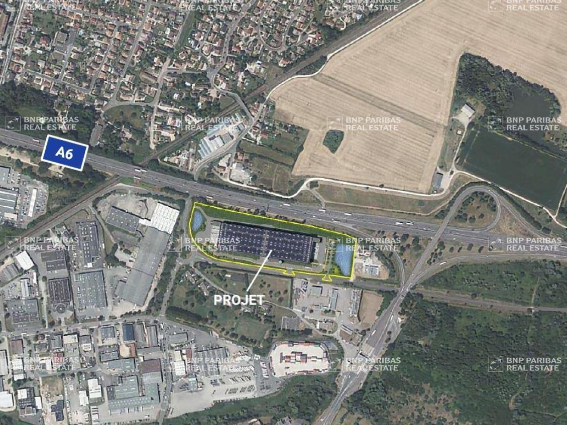 18018 m² pour cetentrepôts classe a en location à Châtenoy-le-royal