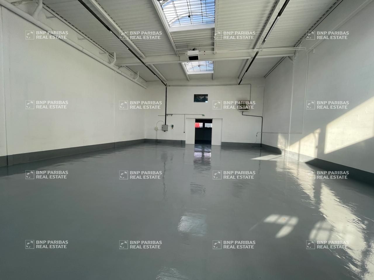 Location PME-PMI 374 m² non divisibles 94380 Bonneuil sur marne