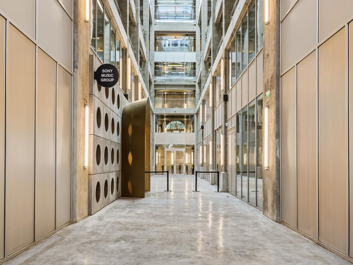 1185 m² pour ce bureaux en location à Paris