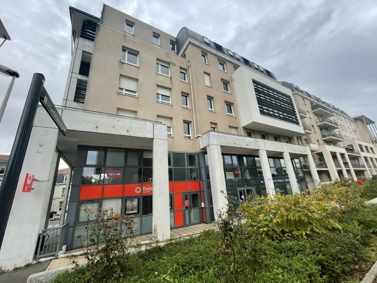 Location Bureaux 529 m² non divisibles 45000 Orleans