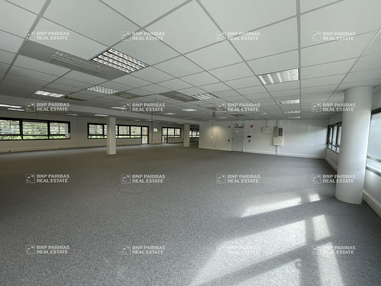 2475.26 m² pour ce bureaux en location à Orvault