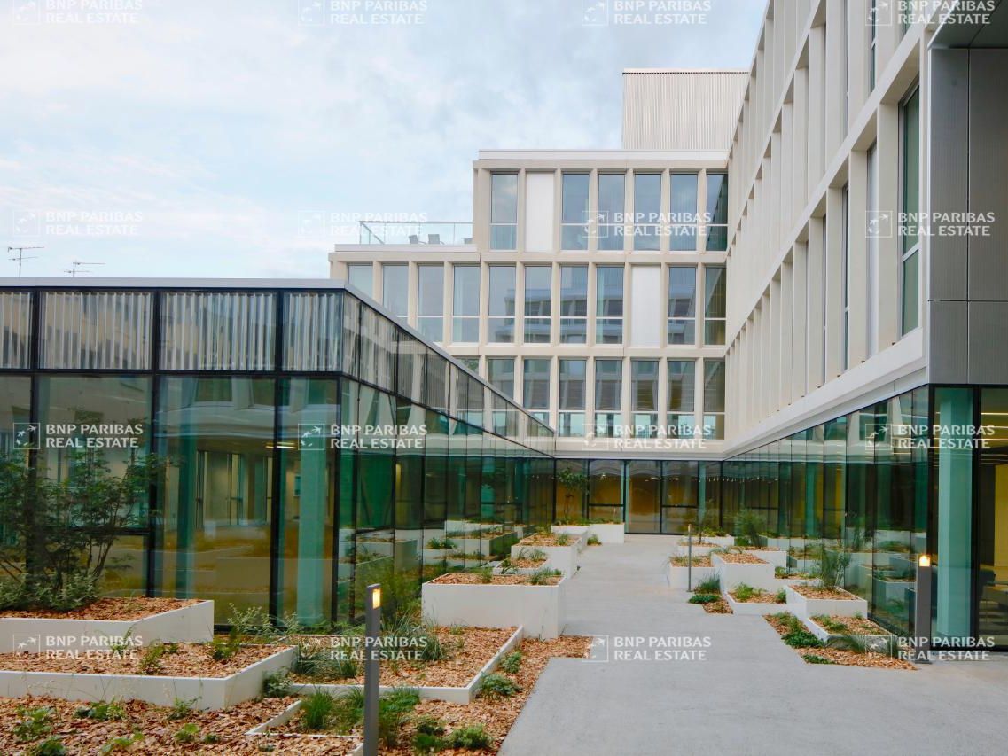 468.81 m² pour ce bureaux en location à Toulouse