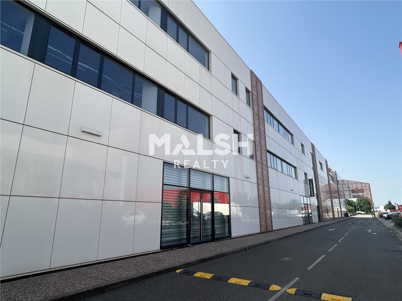 MALSH Realty & Property vous propose, dans un imm