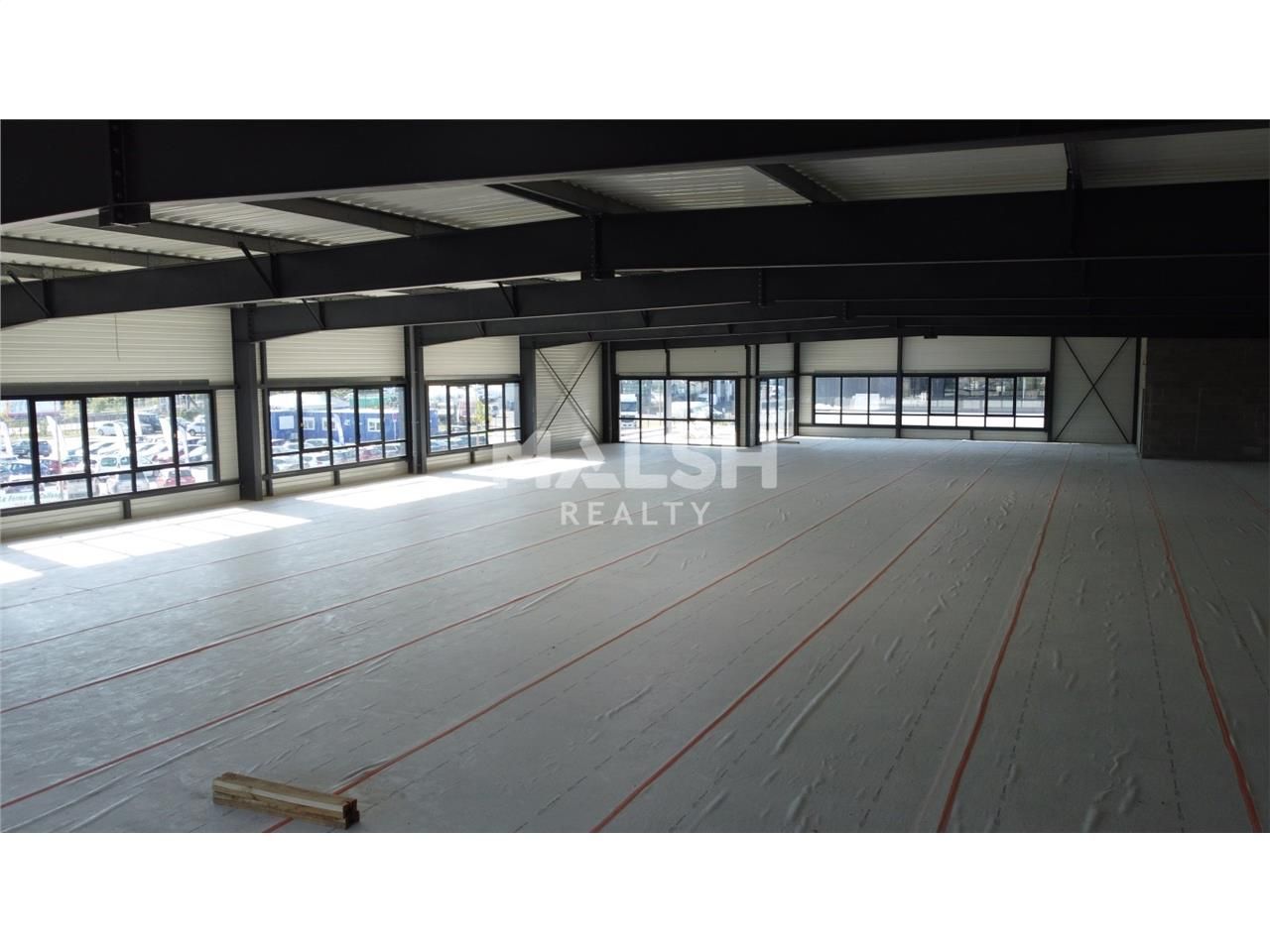 Sur un terrain de 6 931 m², nous vous proposons à