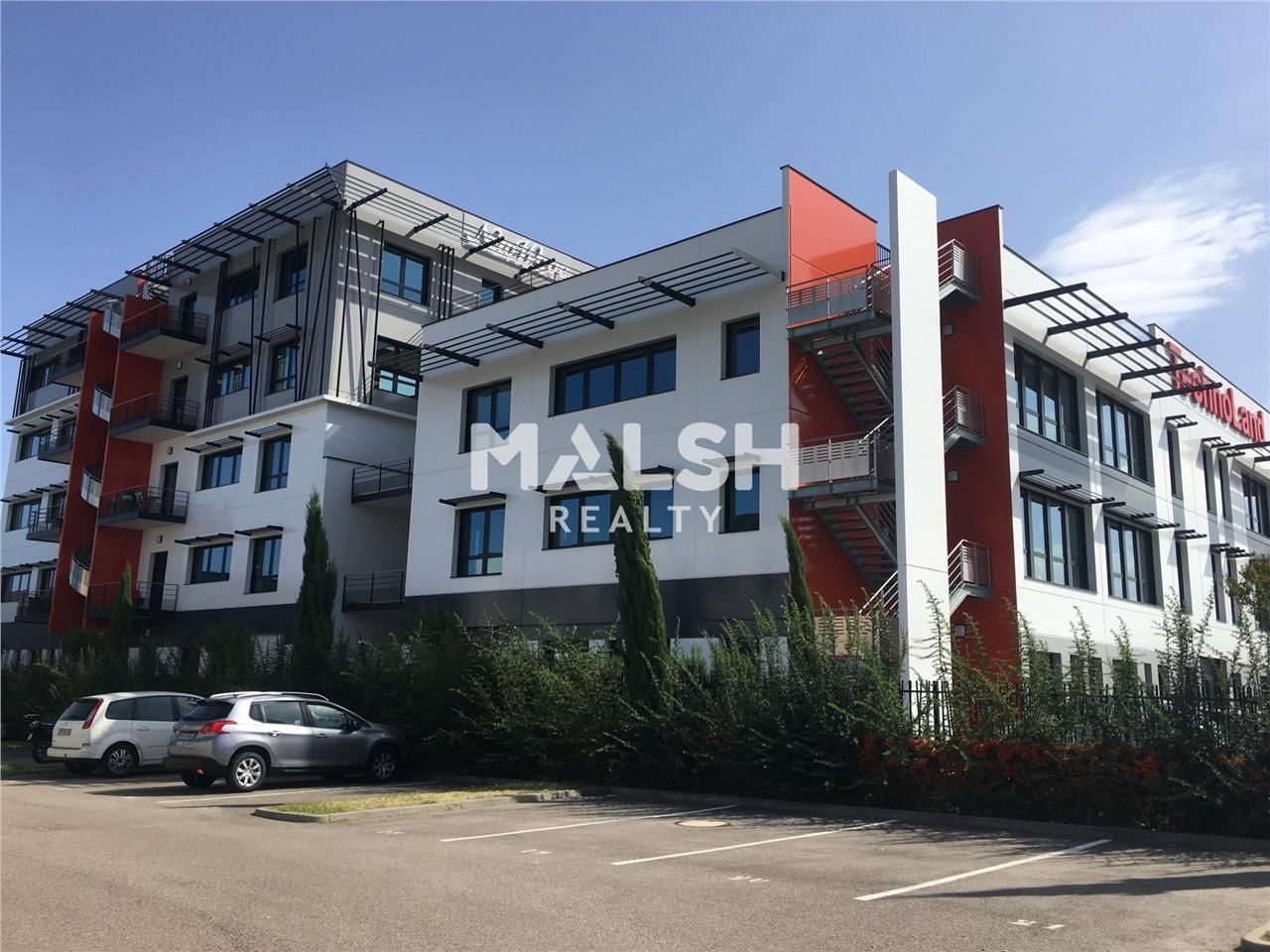 Nous vous proposons à la location, des bureaux à 