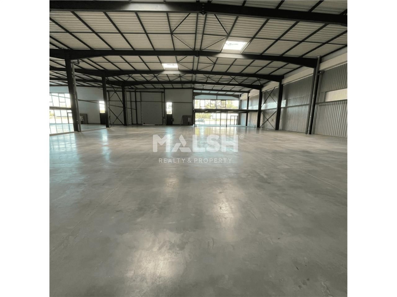 VISIBILITE EXCEPTIONNELLE en bordure immédiate de