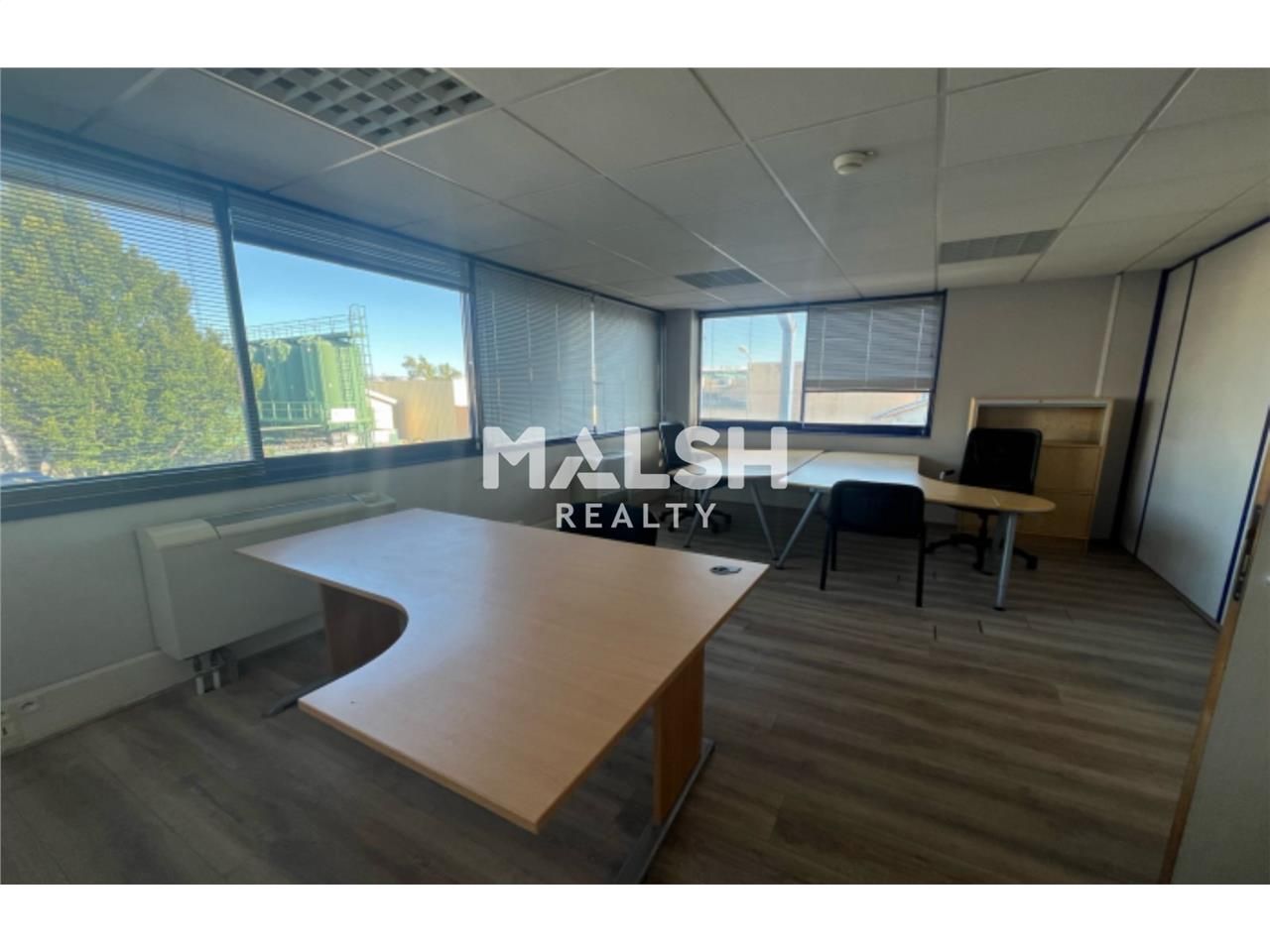 Nous vous proposons à la location, une surface de