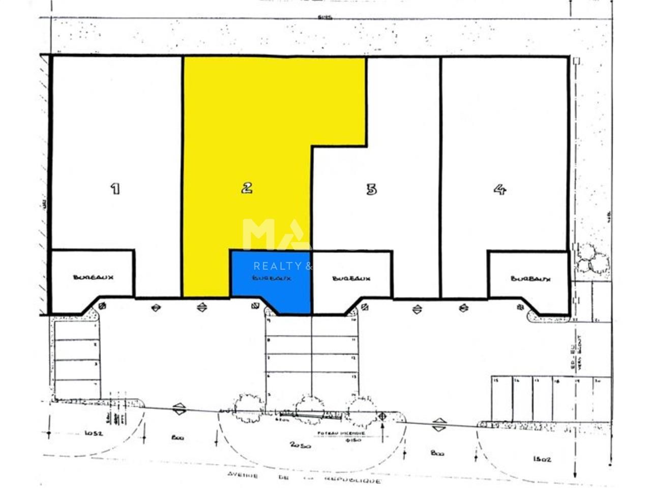 Location entrepots 715 m² non divisibles