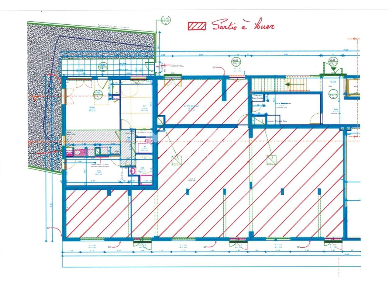 Vente locaux commerciaux 222 m² non divisibles