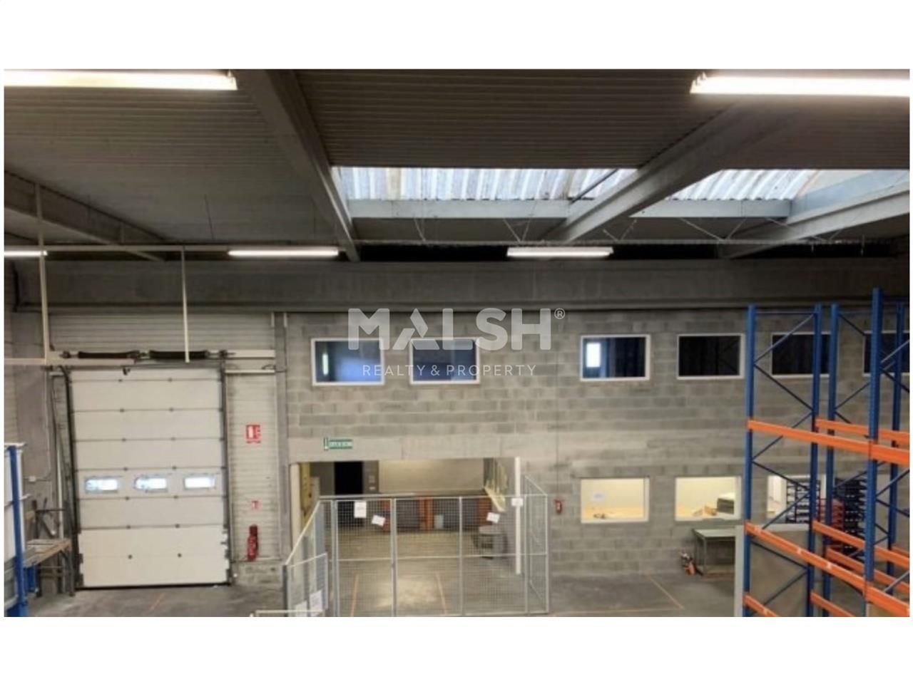 Au coeur de la ZI Mi-Plaine, nous vous proposons 