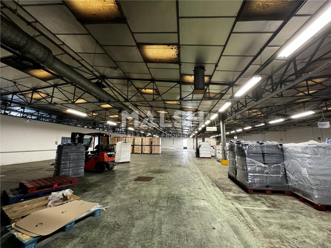 Sur un terrain indépendant de 12 880 m², nous vou