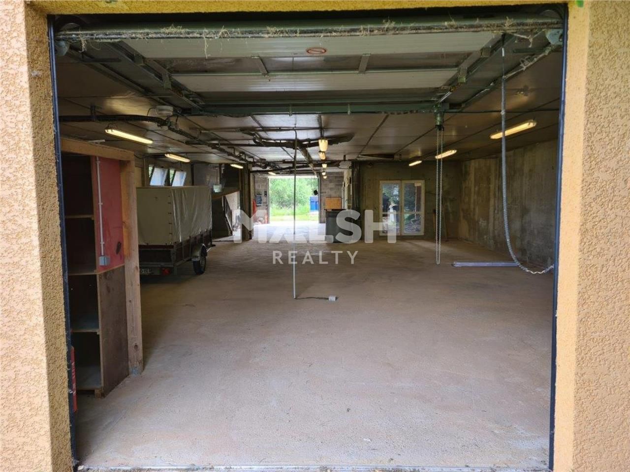 À louer à Messimy, un local d'activités de 348 m²