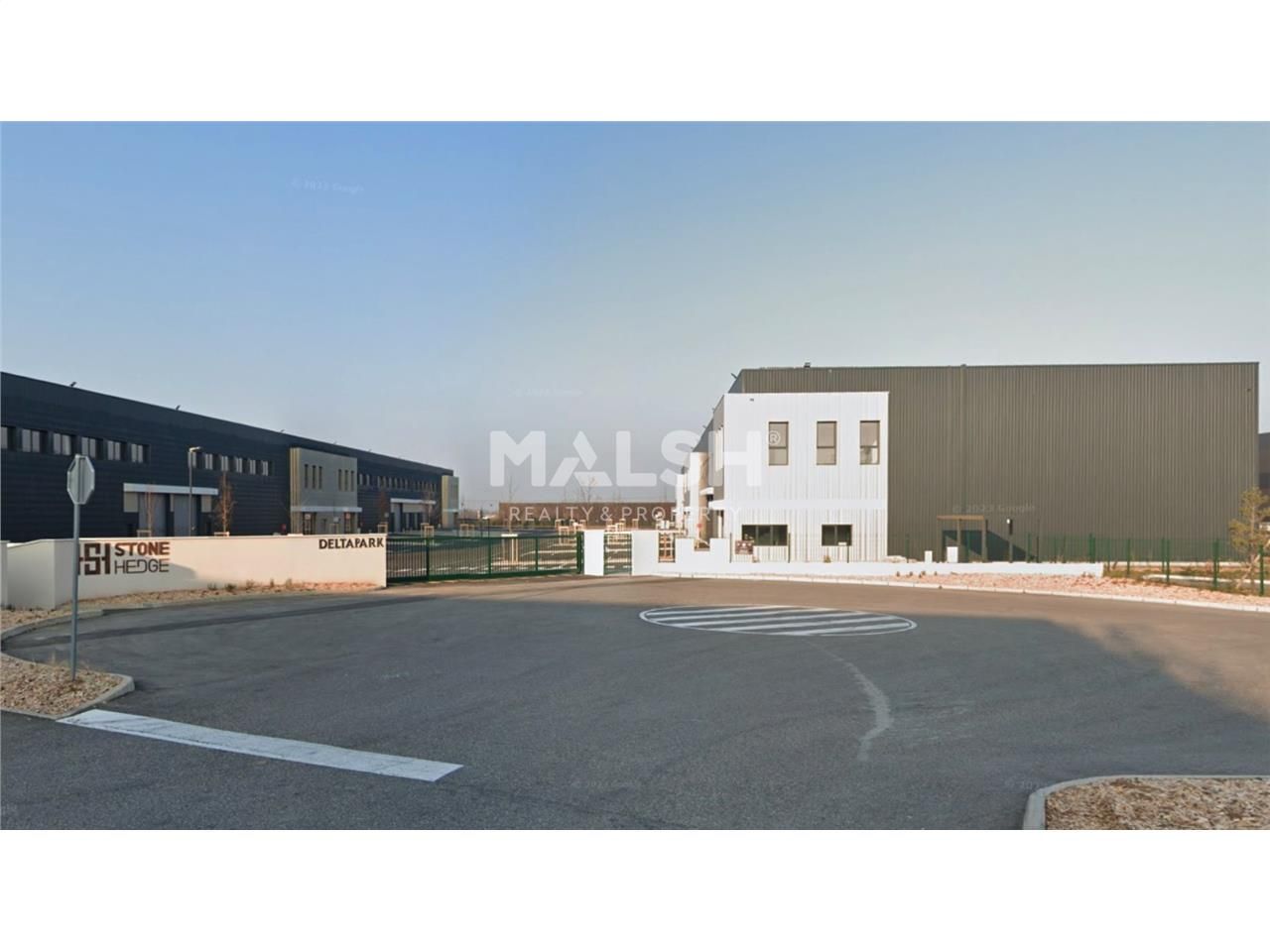 Au sein d'un nouveau parc d'activités clos compos