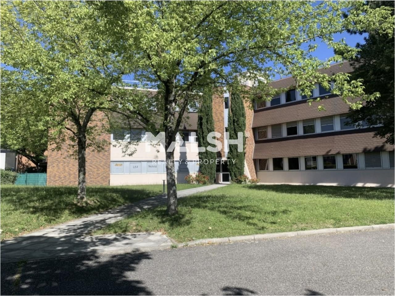 Sur la communes de Bron à l'Est de Lyon, nous vou