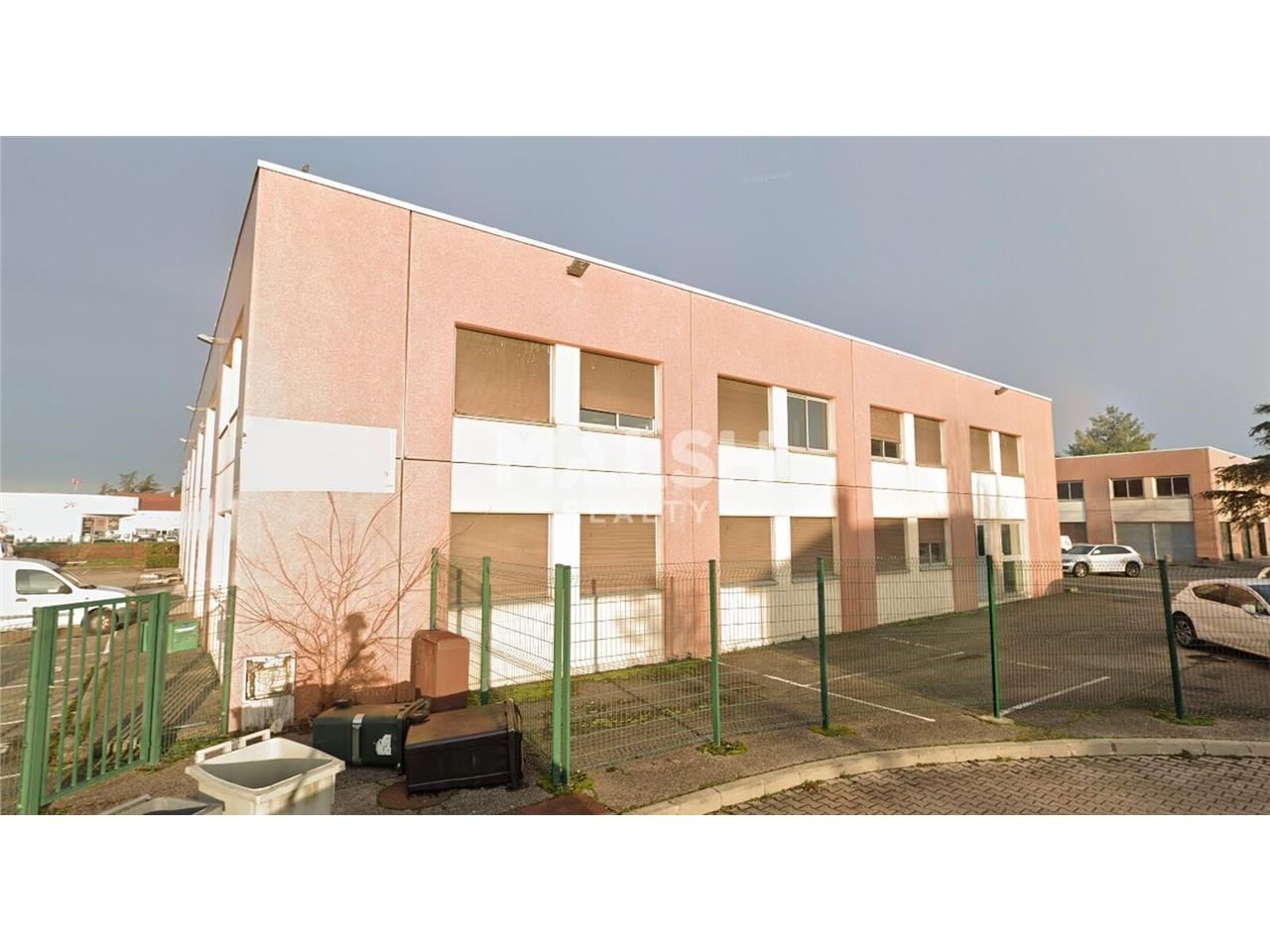 Au sein d'un parc d'activités à Chassieu, nous vo