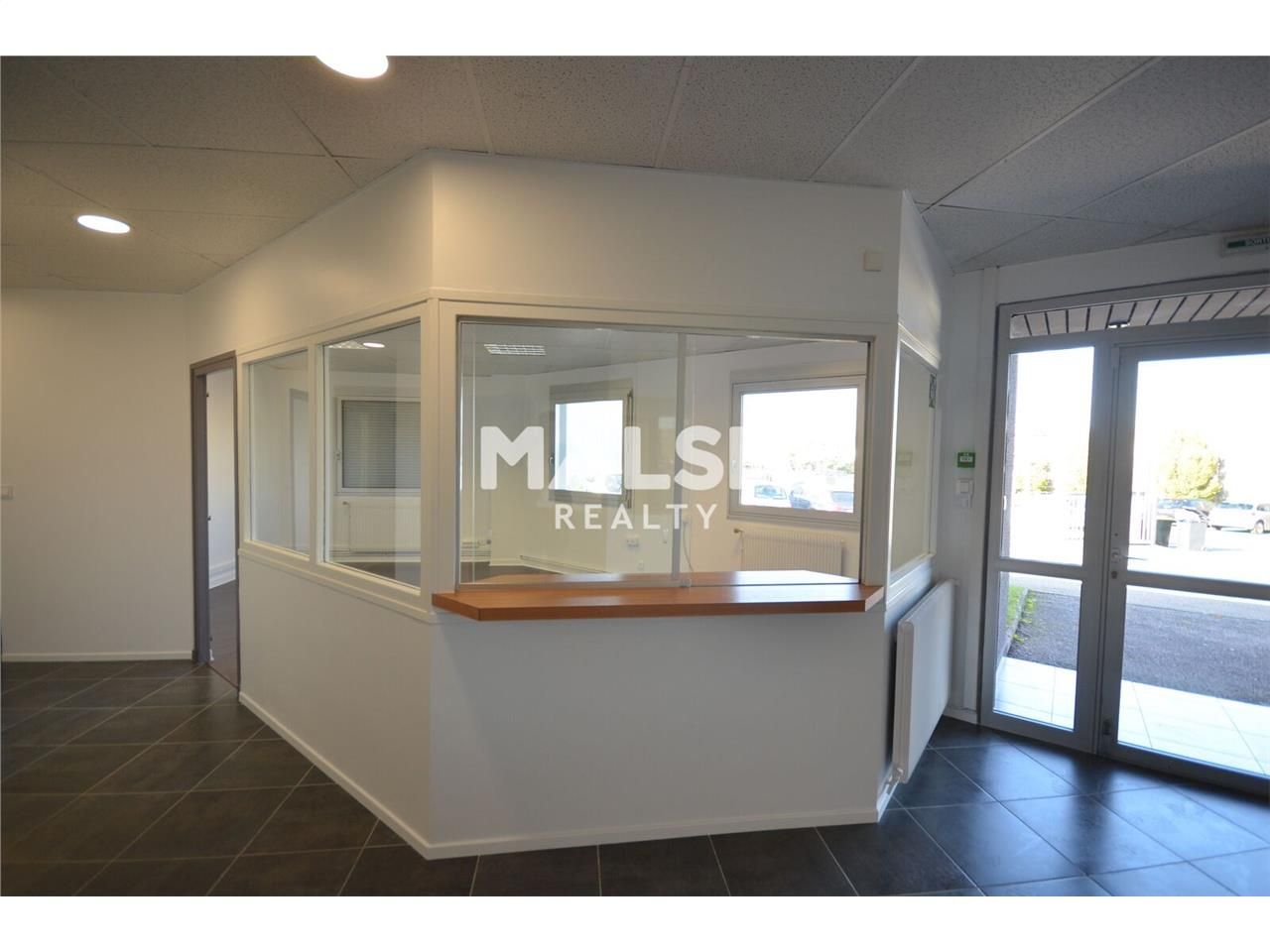 Nous vous proposons à la location, un lot de bure