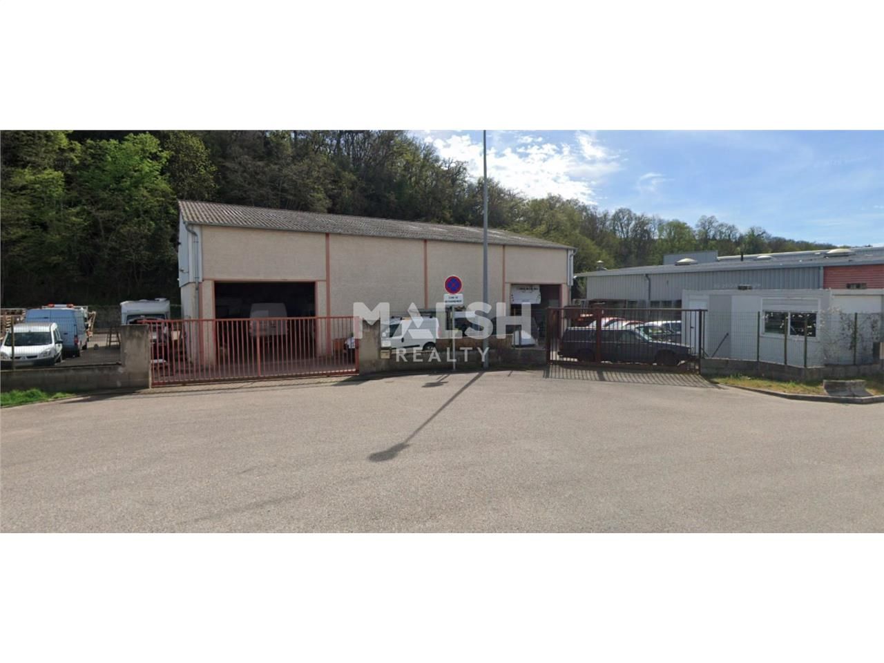 Sur un terrain indépendant et clos de 1119 m², no