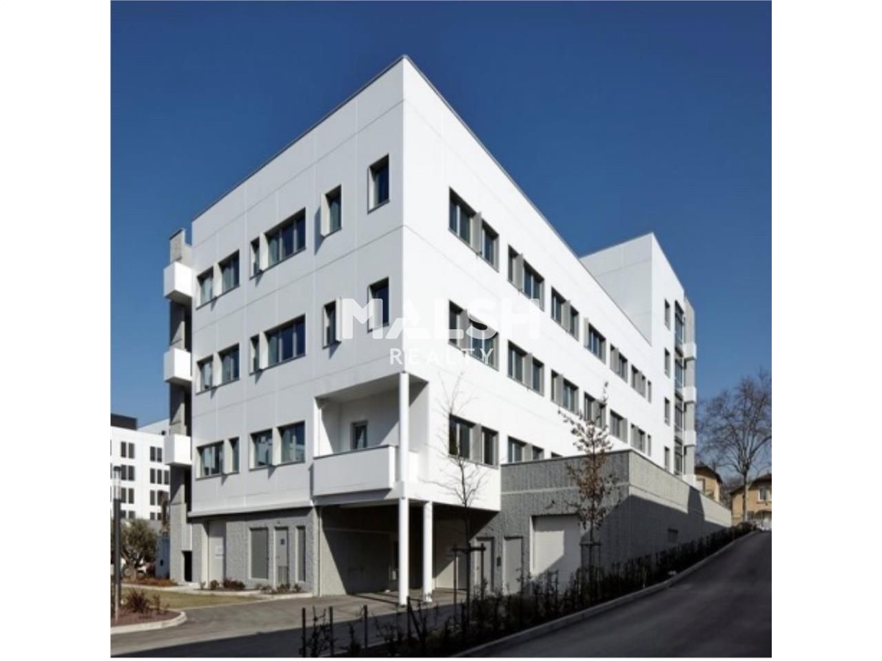 Nous vous proposons, à la location, plusieurs sur