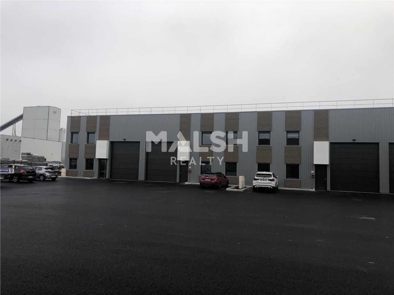 Au sein d'un nouveau parc d'activités clos compos