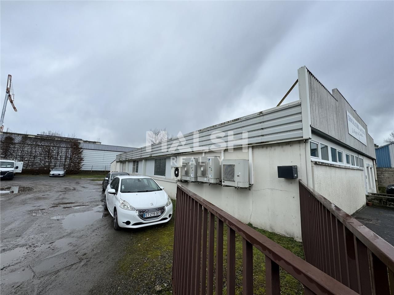 Nous vous proposons à la vente au CHAMBON FEUGERO