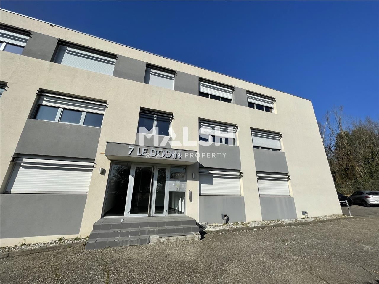 Nous vous proposons à la location à DARDILLY, une