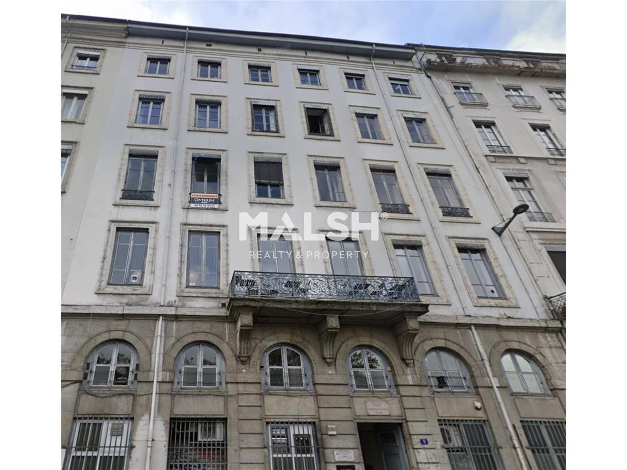 Nous vous proposons des bureaux à louer de 122 m²