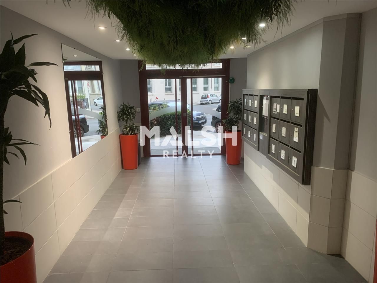 Dans l'immeuble LE POLARIS, en plein coeur du Qua