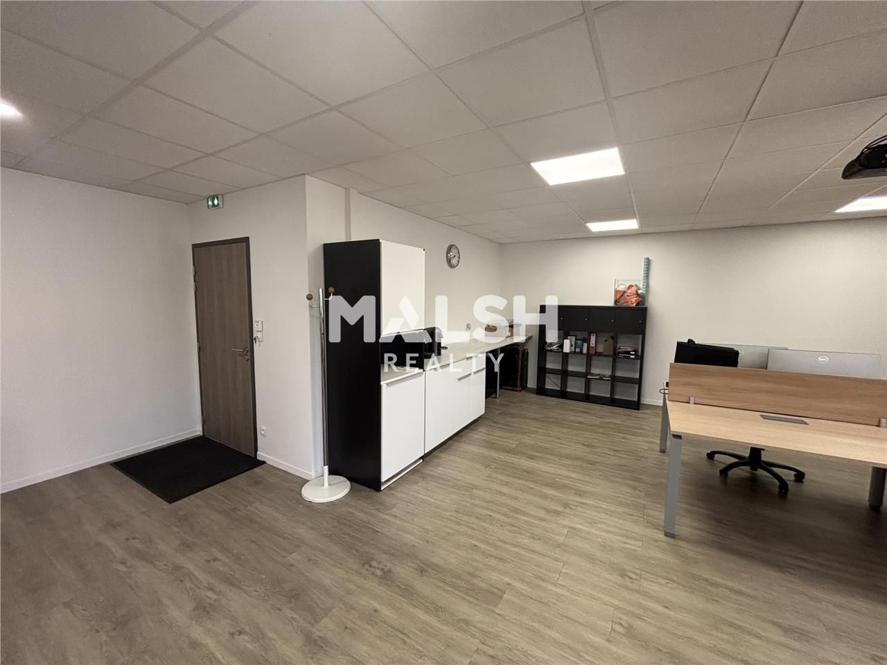 Nous vous proposons à la vente des bureaux de 71 