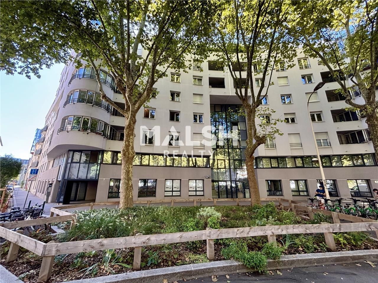 Nous vous proposons à la vente des bureaux d'une 