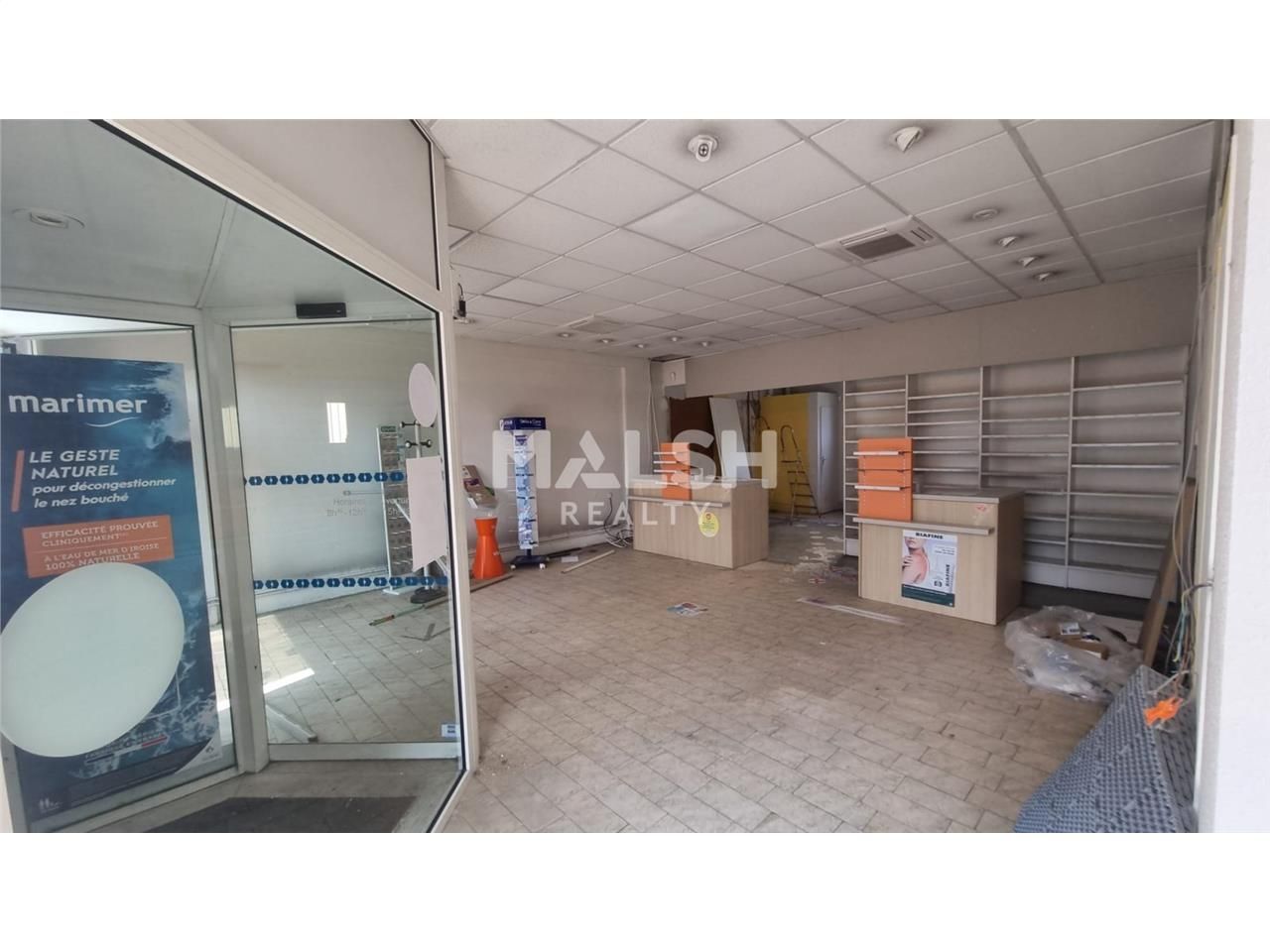 Nous vous proposons à la vente, un local commerci