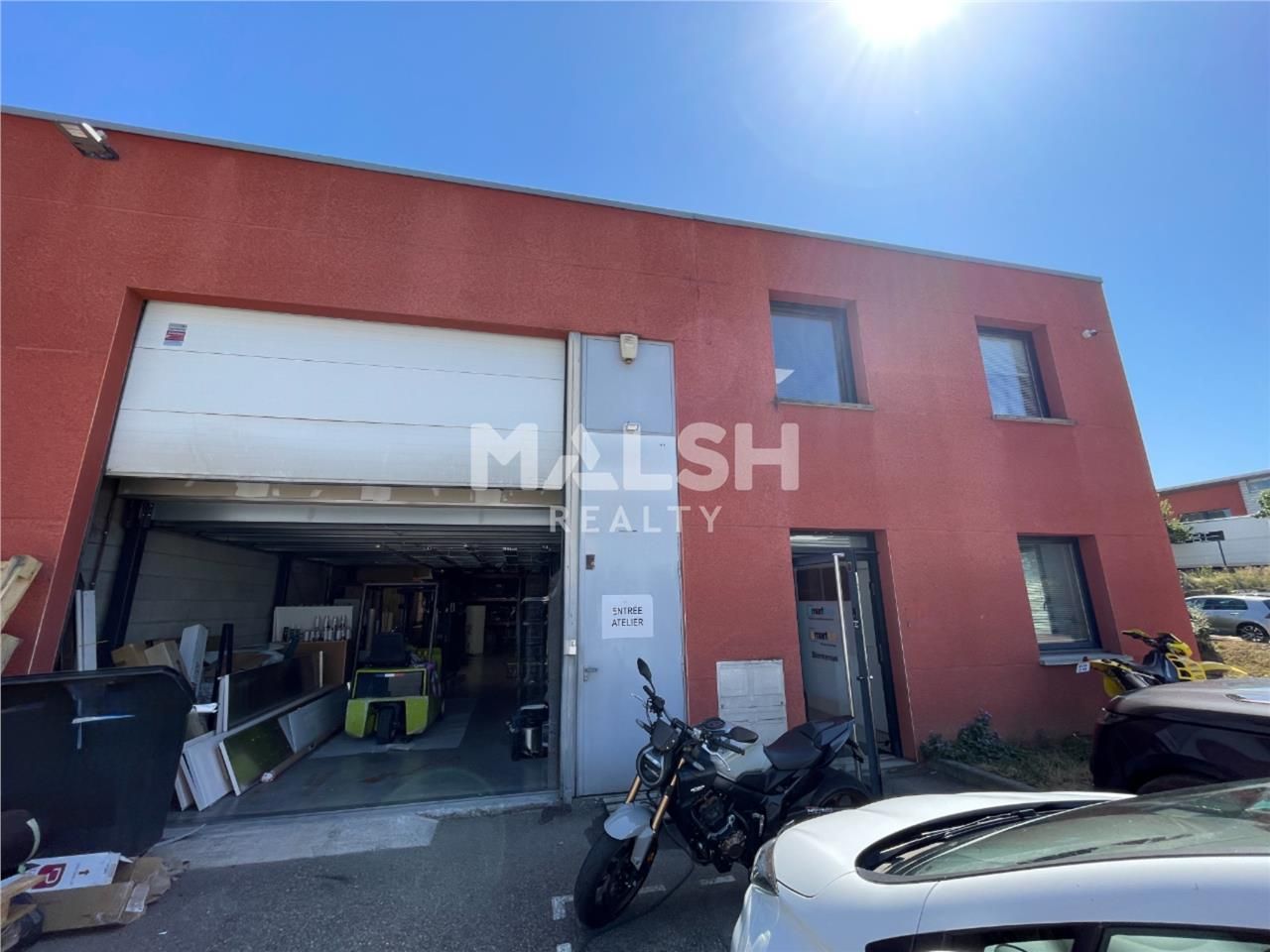 Au sein d'un parc d'activités récent et clos, nou