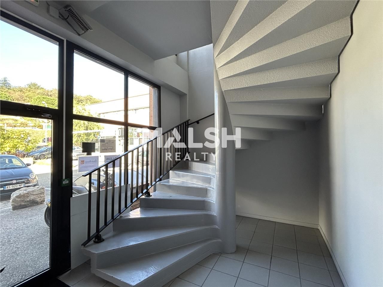 Nous vous proposons à la vente, une surface de bu