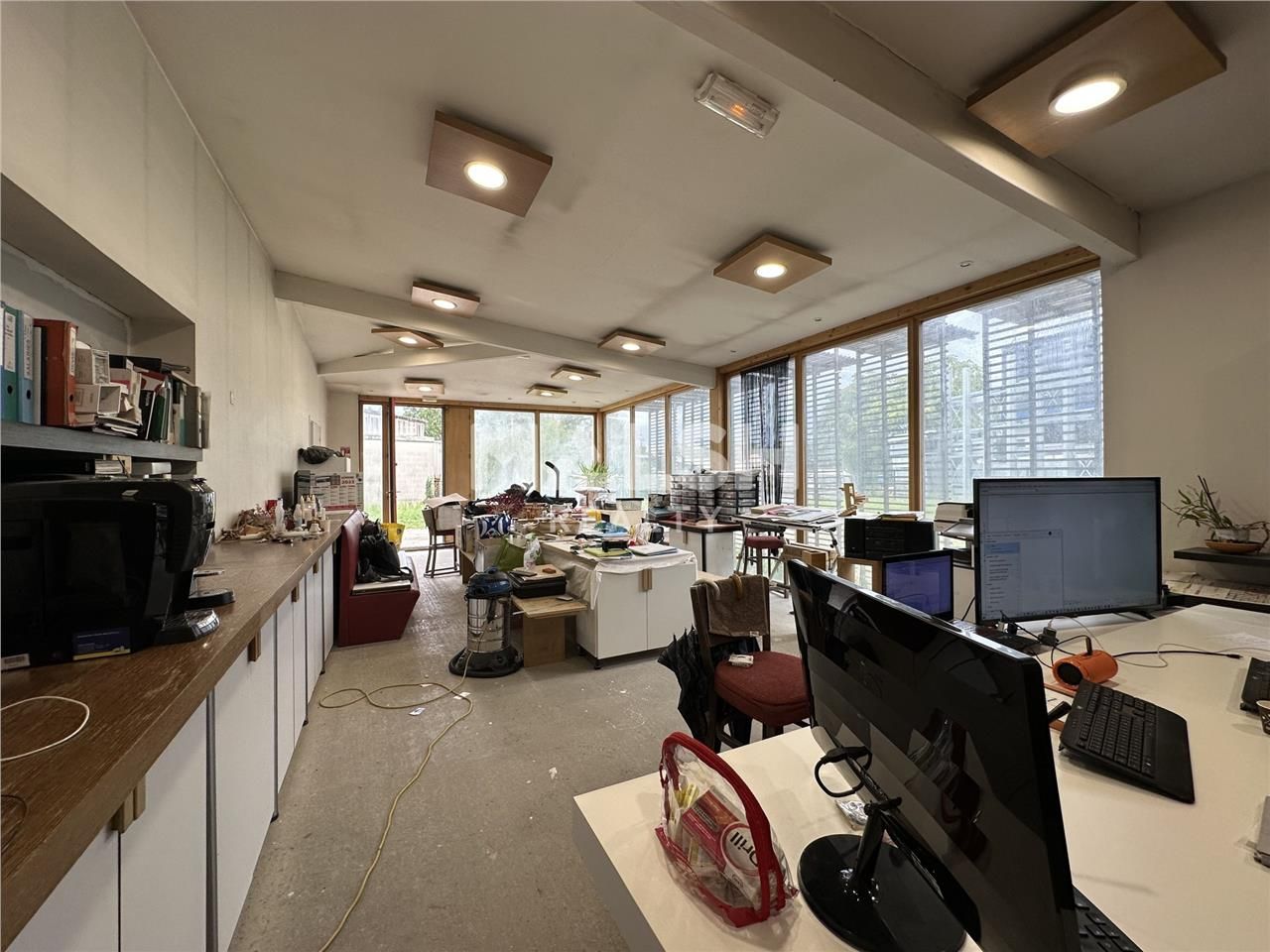 Sur un terrain indépendant et clos de 2 000 m², n