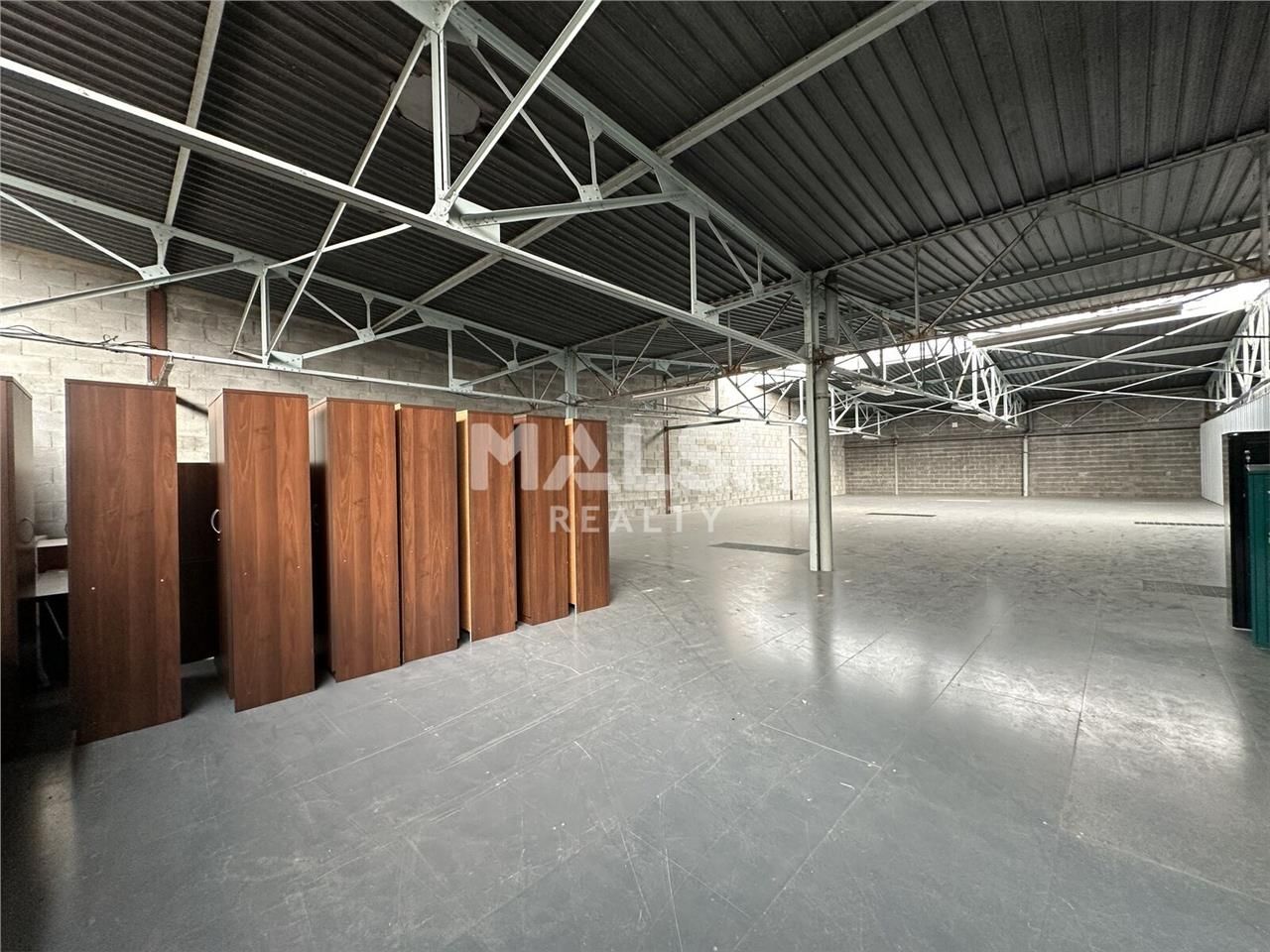 Au coeur de la ZI de Caluire, dans un bâtiment in