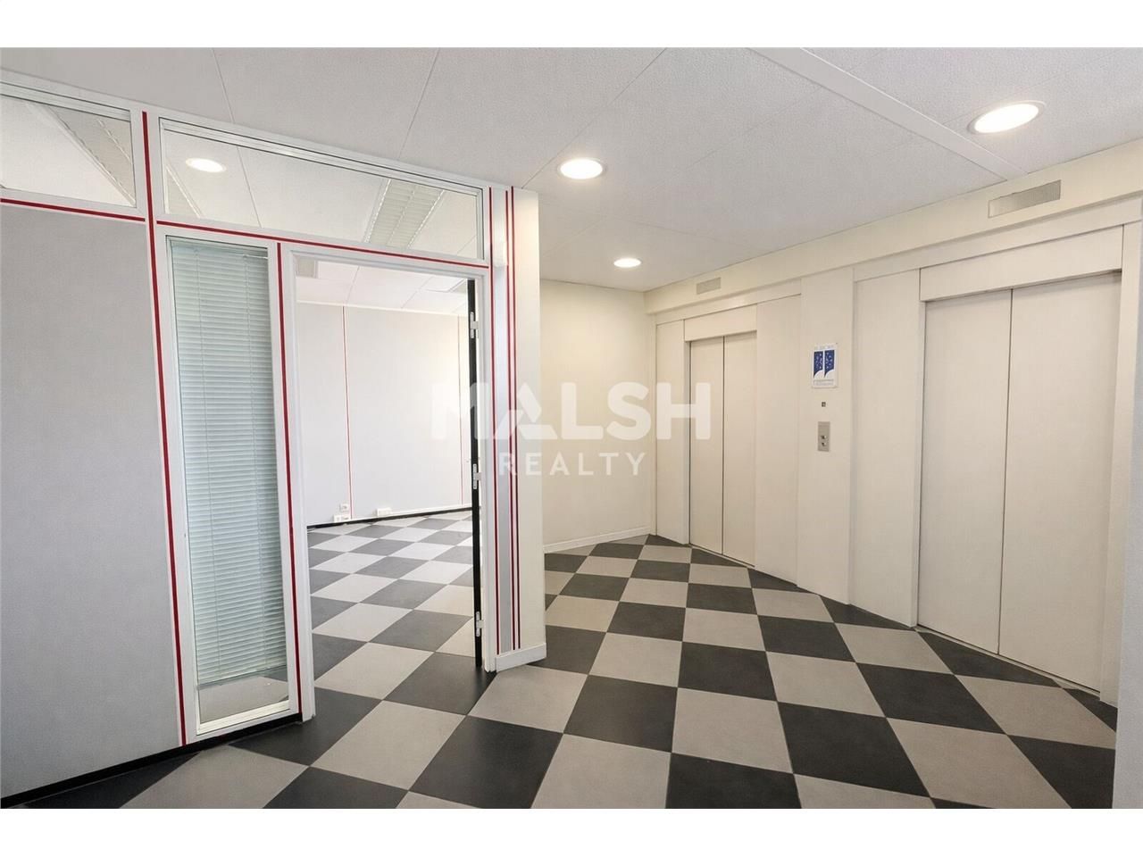 Au coeur du centre-ville de Roanne, dans un immeu