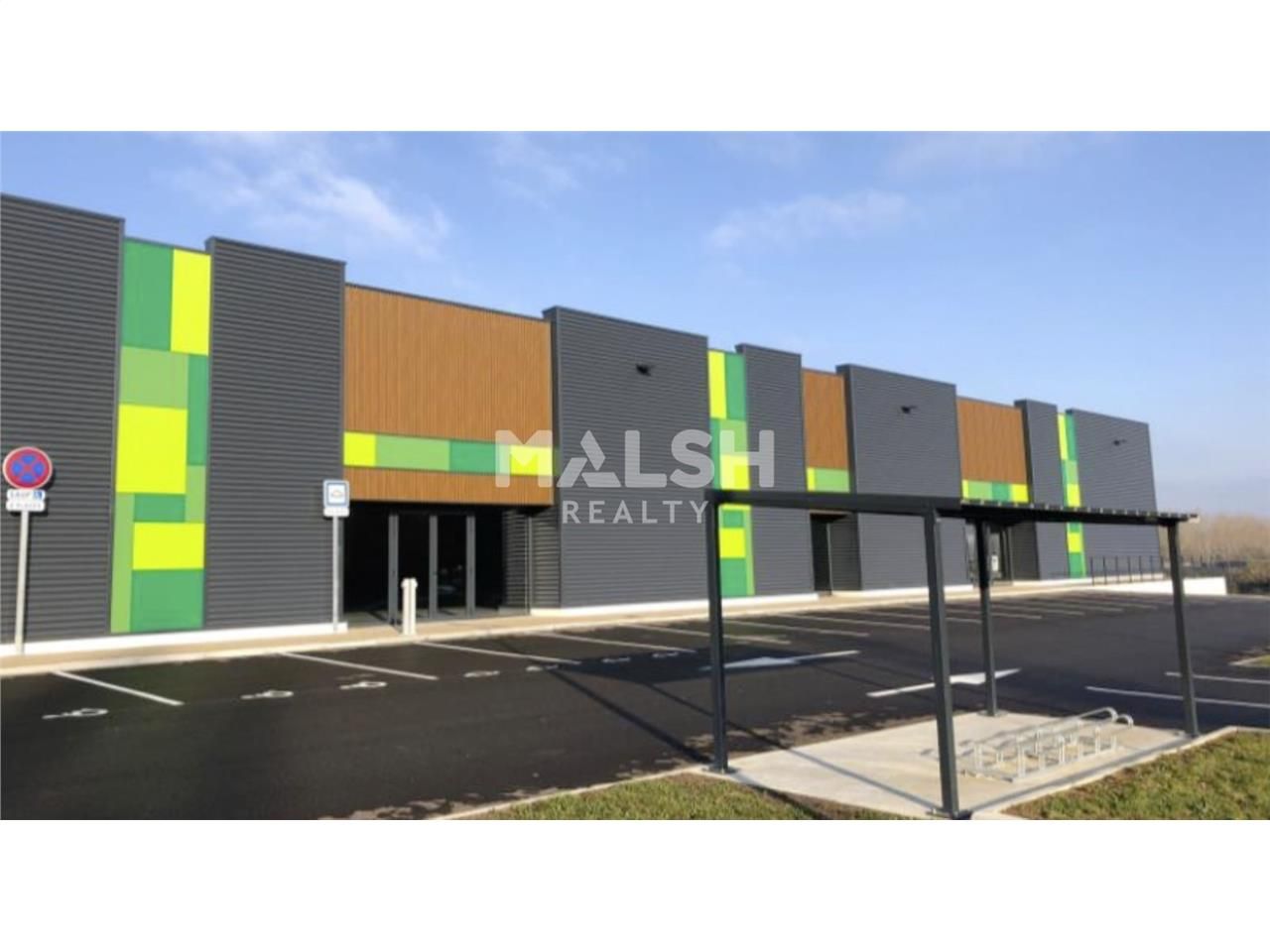 Nous vous proposons un lot commercial de 1024 m²