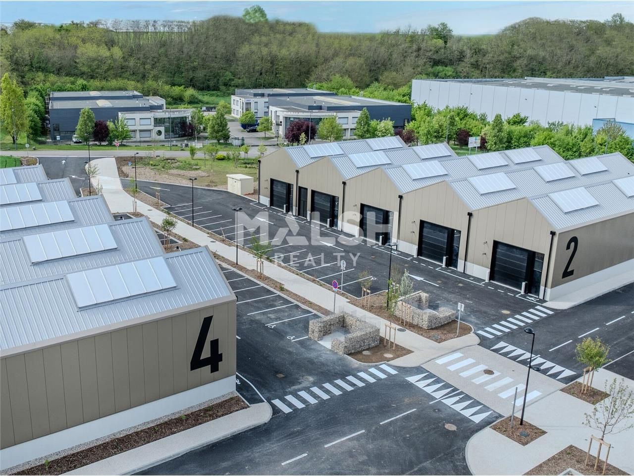 Au sein d'un programme mixte neuf avec des presta