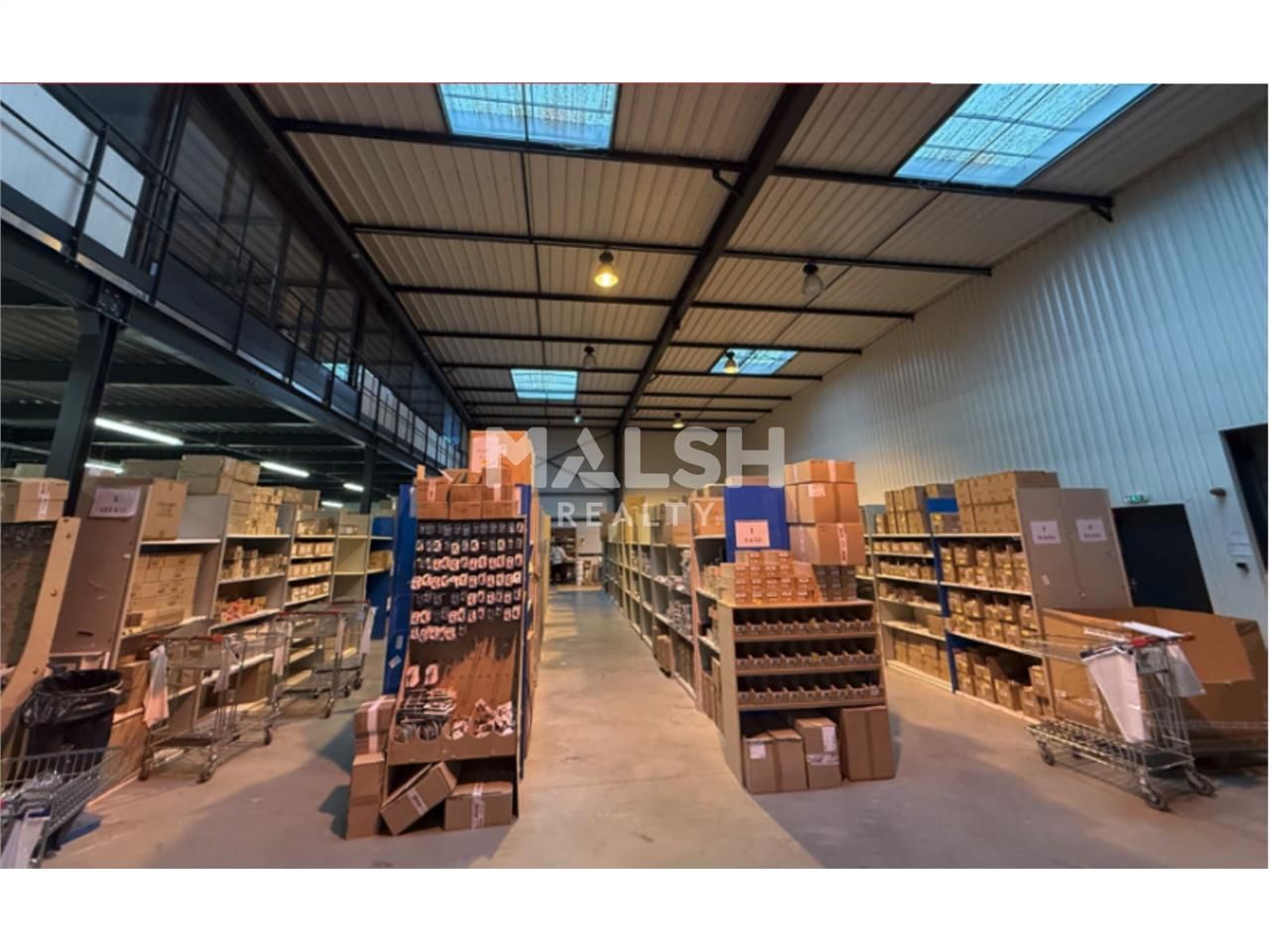 Sur un terrain indépendant et clos de 4721 m², no