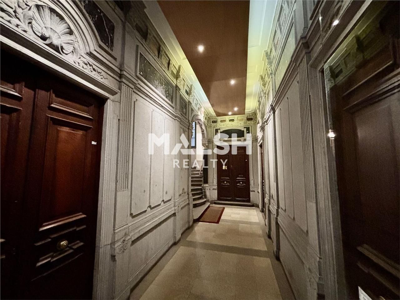 Nous vous proposons à la location des bureaux de