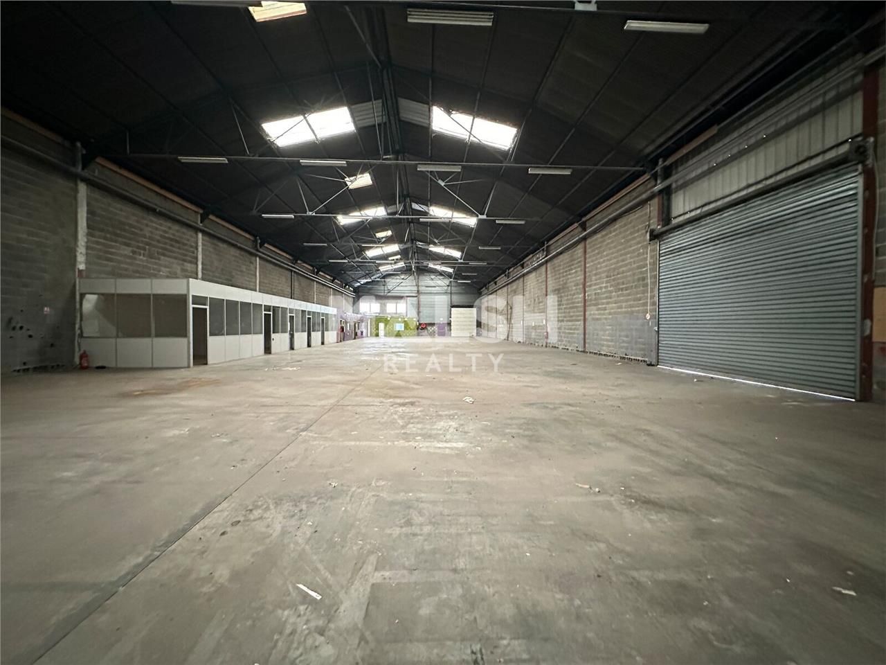 Au sein d'un parc d'activités clos, nous vous pro