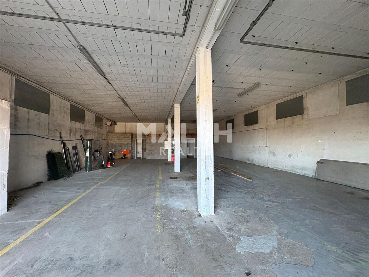 Sur un terrain indépendant de 1 390 m², nous vous