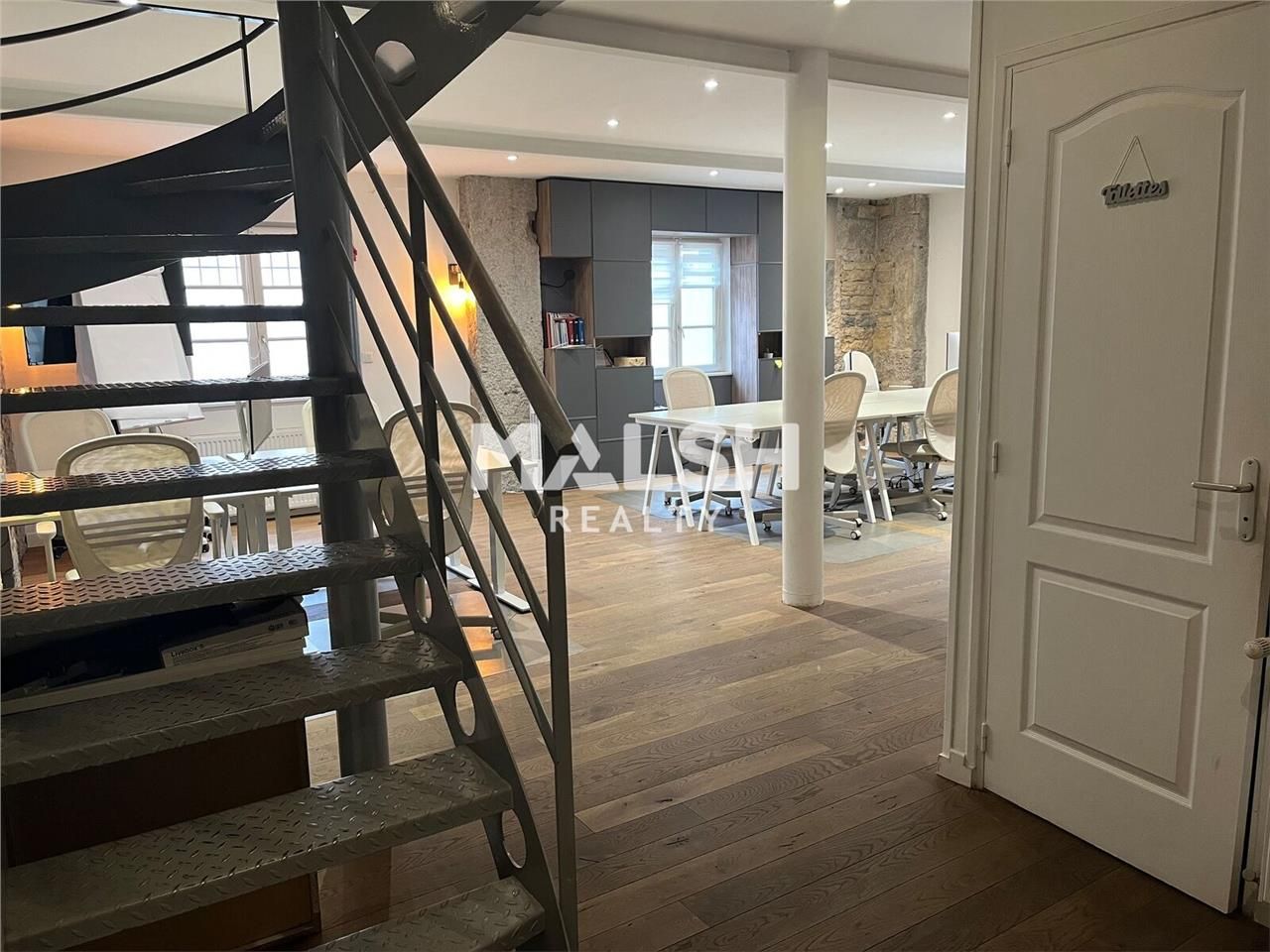 Nous vous proposons des bureaux avec du charme de