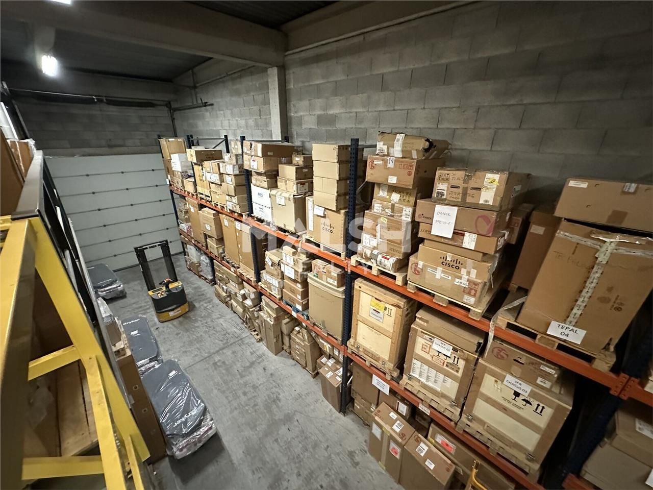 Au sein d'un parc d'activités idéalement situé da